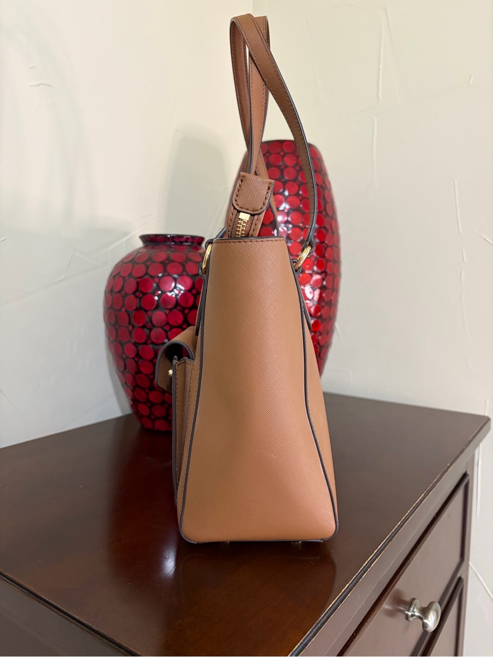 Michael Kors Light Brown Joey Saffiano Leather Medium Pocket Tote - Picture 3 of 17